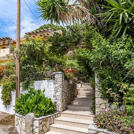 Captain Fotis 3 Apartament Pondi