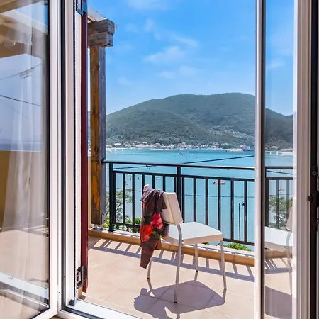 Captain Fotis 3 Apartment *