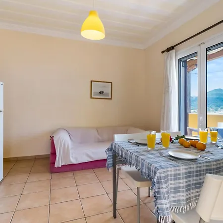 Captain Fotis 3 Apartment
